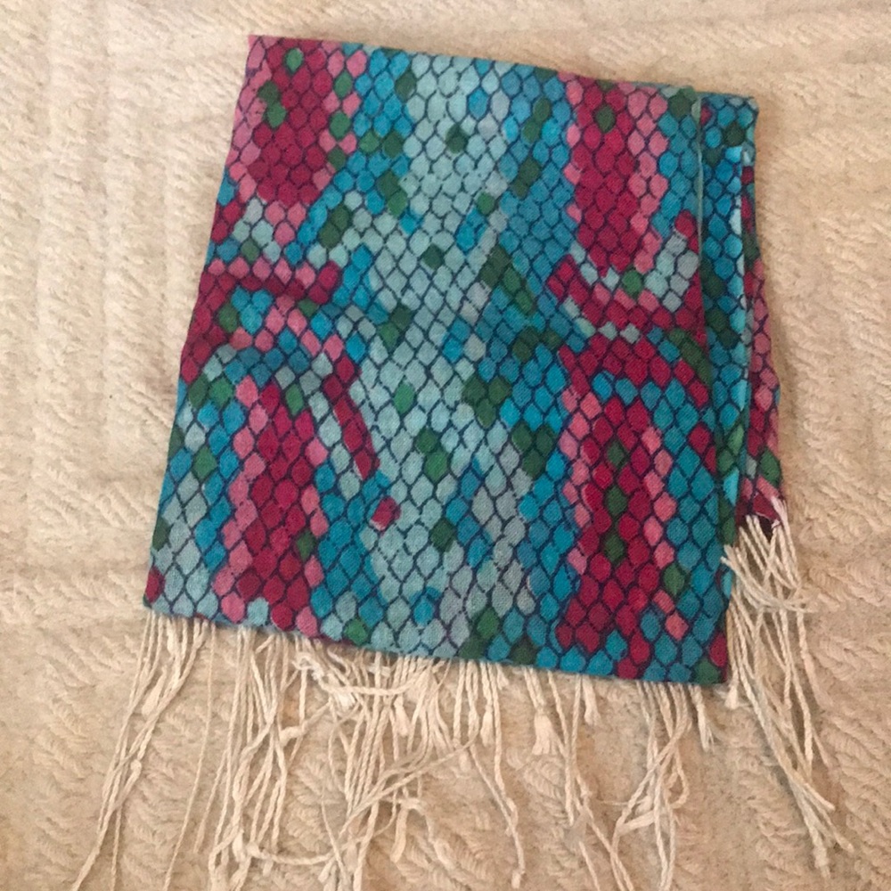 Murphee scarf